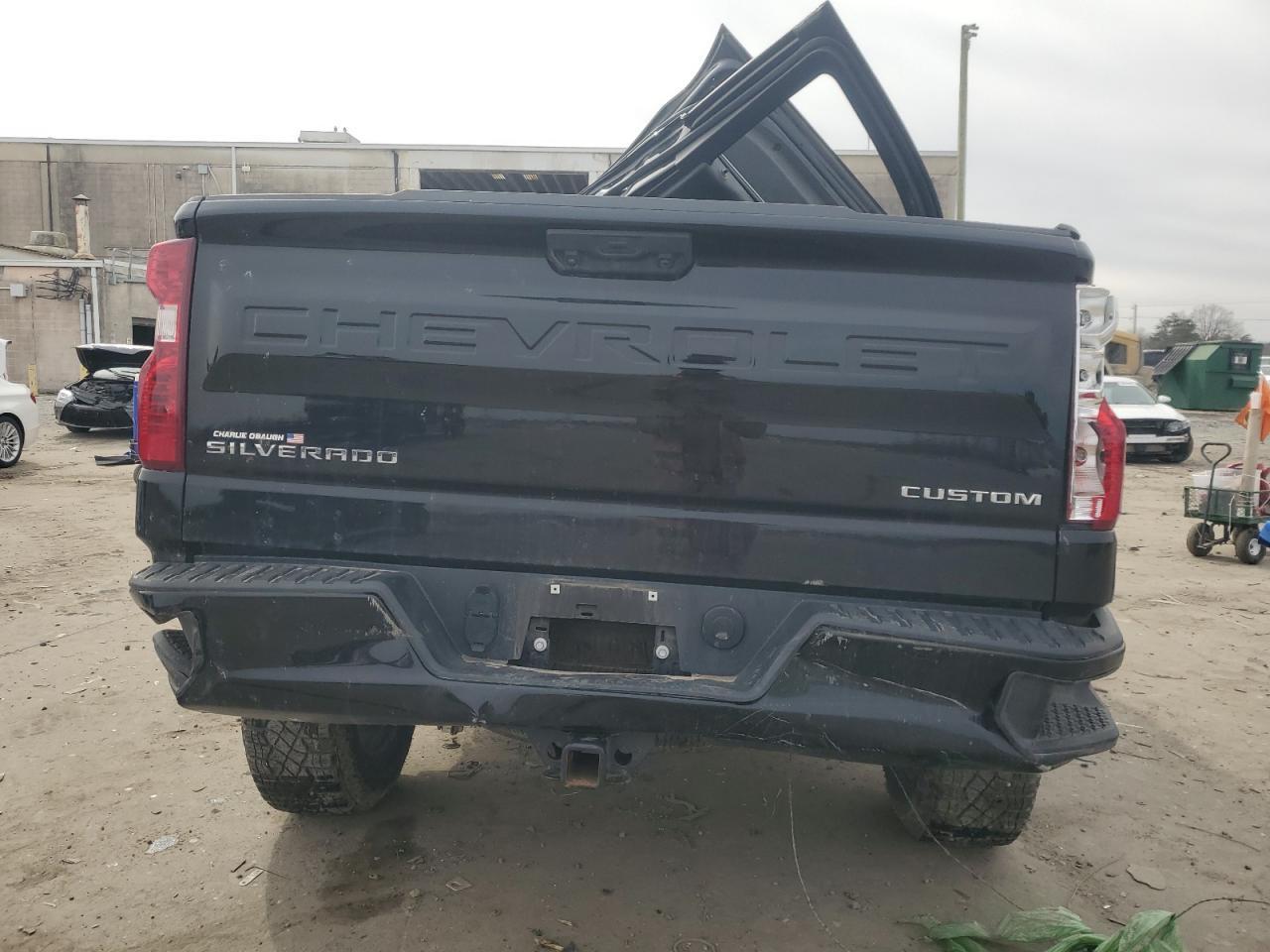 2023 CHEVROLET SILVERADO - Image 6