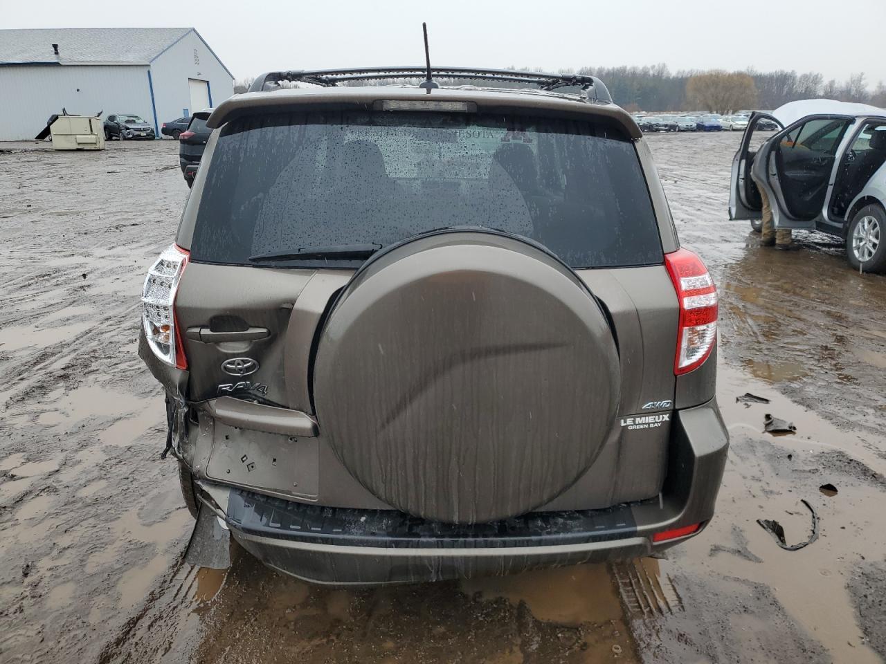 2011 TOYOTA RAV4 - Image 6