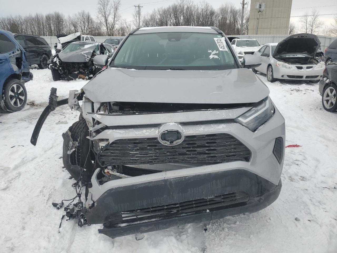 2022 TOYOTA RAV4 XLE - Image 5