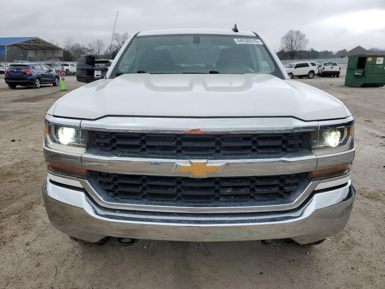 2018 CHEVROLET SILVERADO - Фото 5