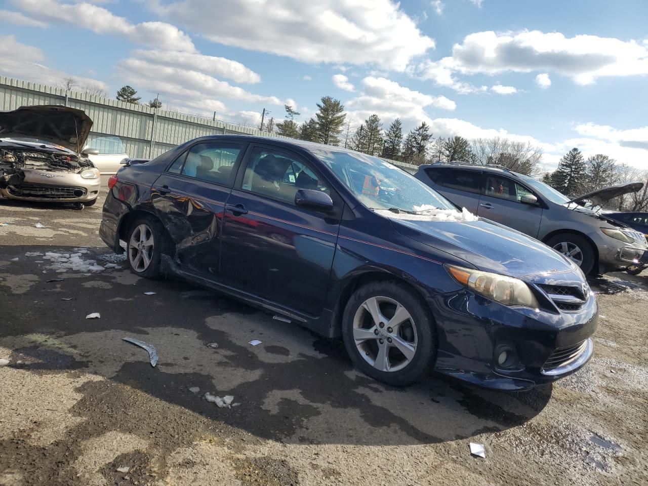 2013 TOYOTA COROLLA BA - Фото 4