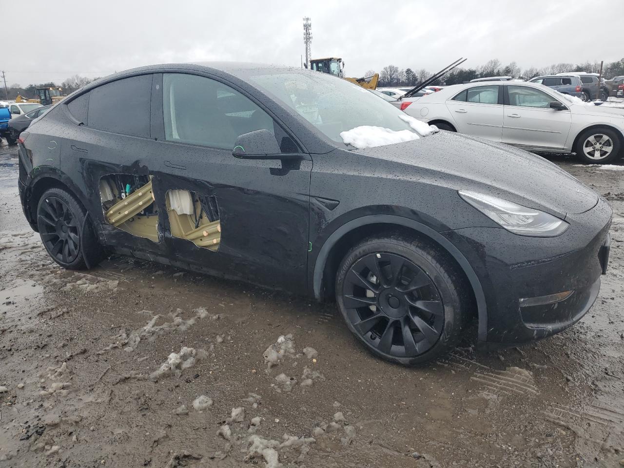 2023 TESLA MODEL Y - Image 4