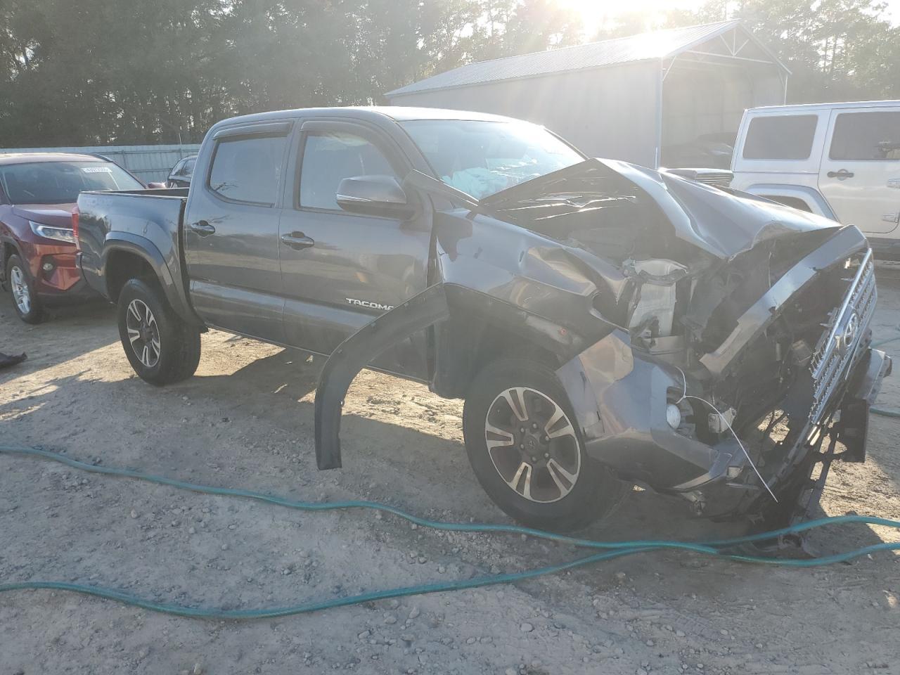 2016 TOYOTA TACOMA DOU - Image 4