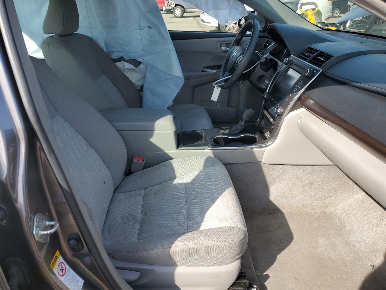 2017 TOYOTA CAMRY LE - Фото 7