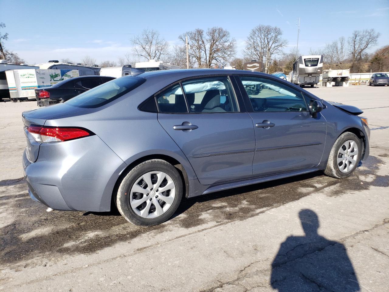 2022 TOYOTA COROLLA LE - Image 3