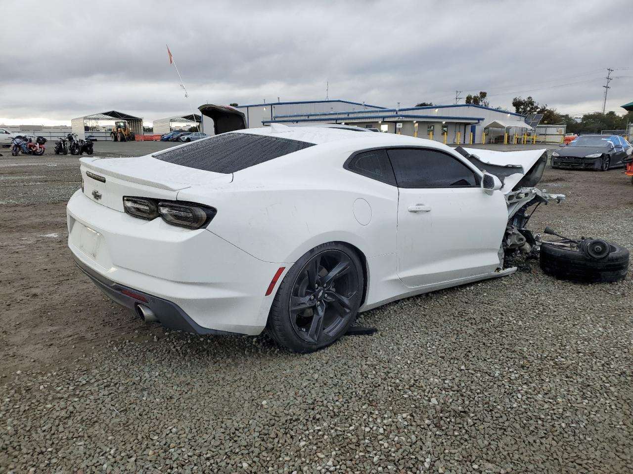 2019 CHEVROLET CAMARO LS - Фото 3