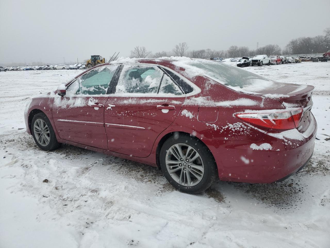 2016 TOYOTA CAMRY LE - Фото 2