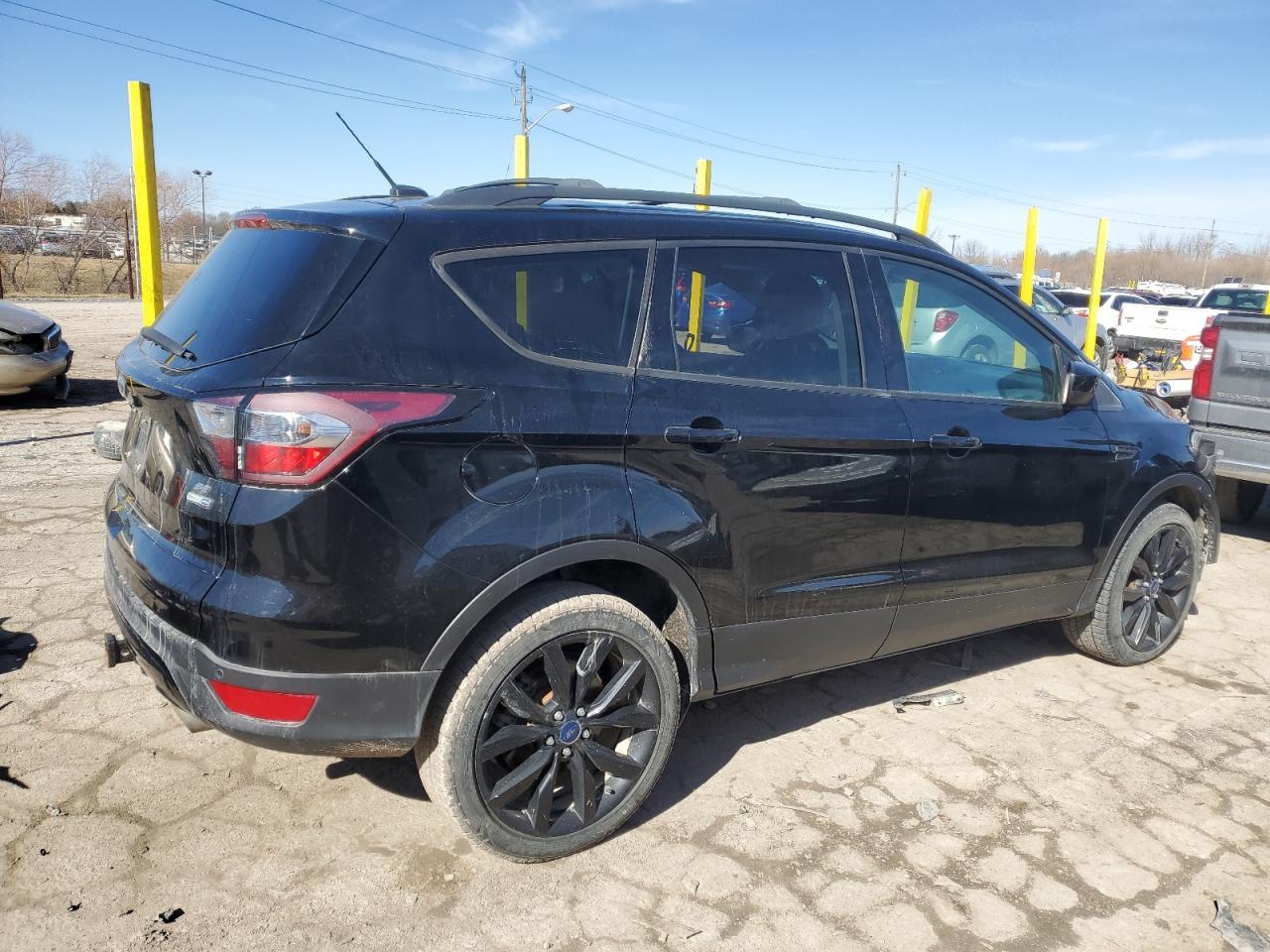 2017 FORD ESCAPE SE - Image 3