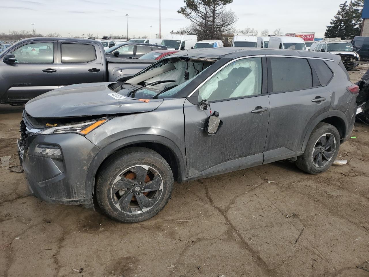 2024 NISSAN ROGUE SV