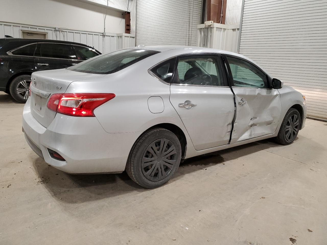 2017 NISSAN SENTRA S - Фото 3
