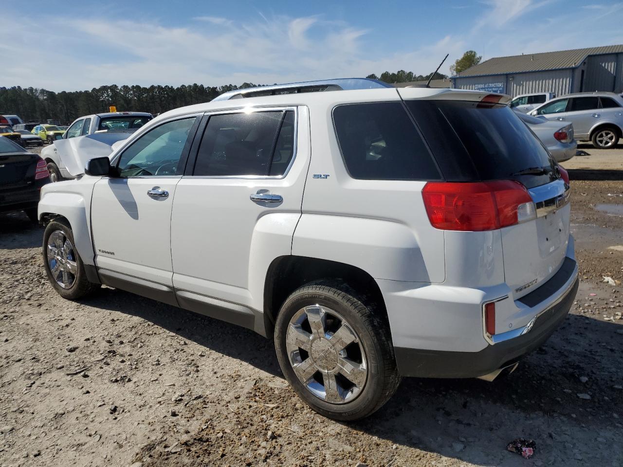 2016 GMC TERRAIN SL - Image 2