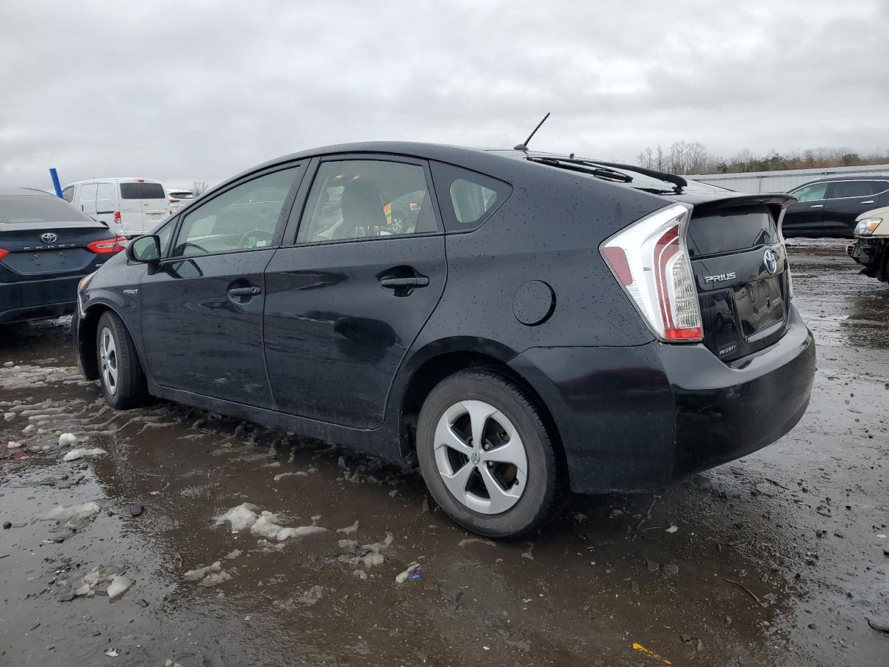2015 TOYOTA PRIUS - Фото 2