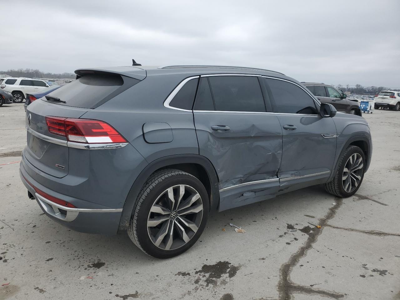 2022 VOLKSWAGEN ATLAS CROS - Image 3