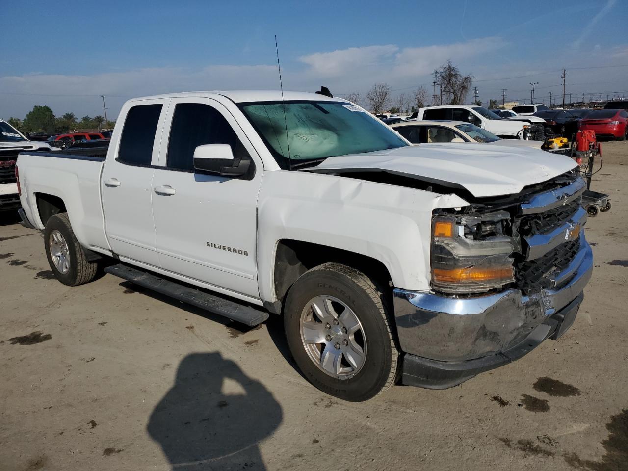 2019 CHEVROLET SILVERADO - Фото 4