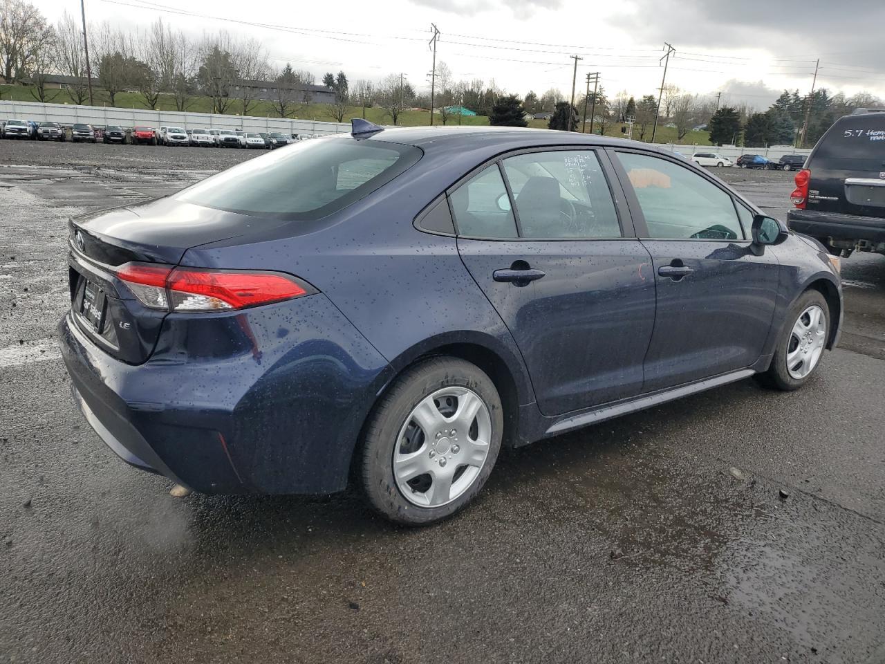 2022 TOYOTA COROLLA LE - Фото 3