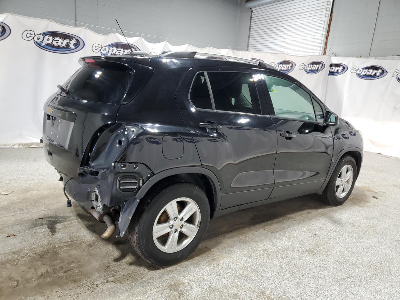 2021 CHEVROLET TRAX 1LT - Image 3