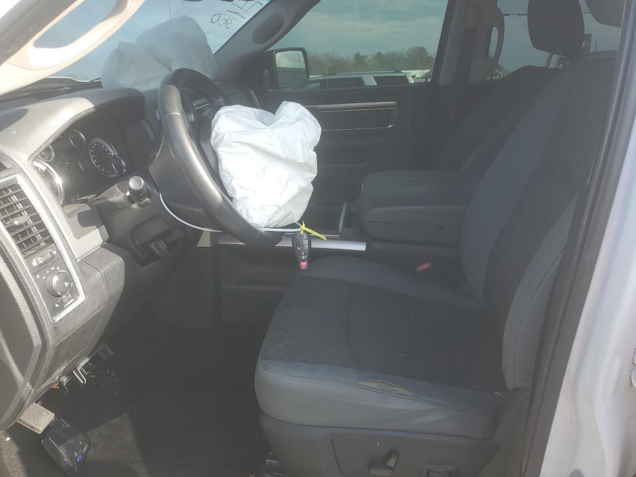 2015 RAM 1500 SLT - Image 7
