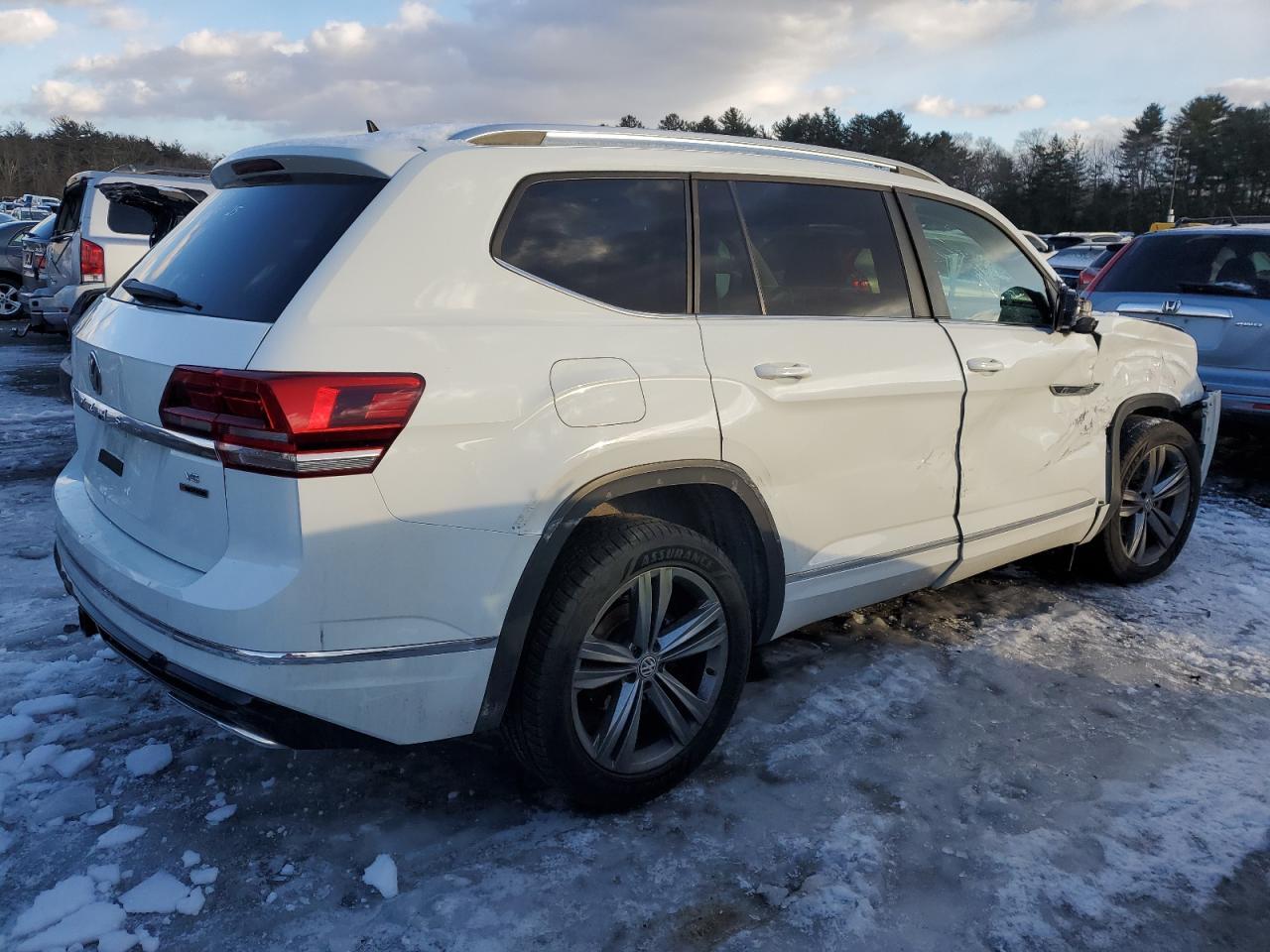2019 VOLKSWAGEN ATLAS SE - Image 3