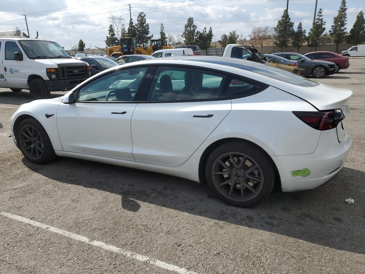 2023 TESLA MODEL 3 - Фото 2