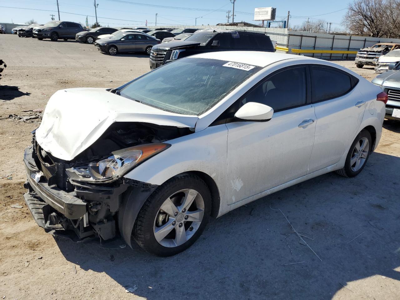2013 HYUNDAI ELANTRA GL
