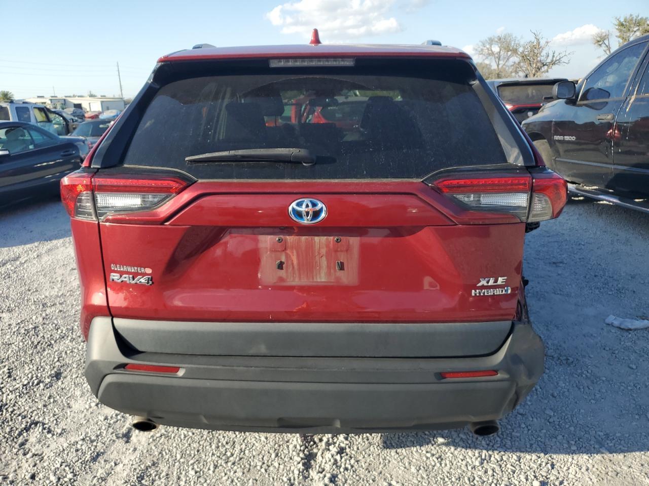 2022 TOYOTA RAV4 XLE P - Image 6