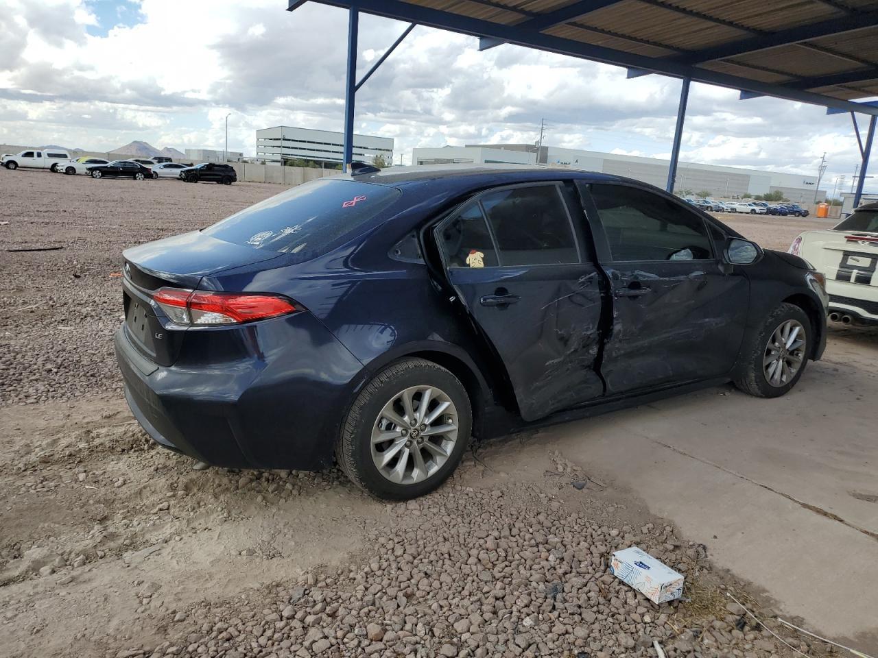 2021 TOYOTA COROLLA LE - Фото 3