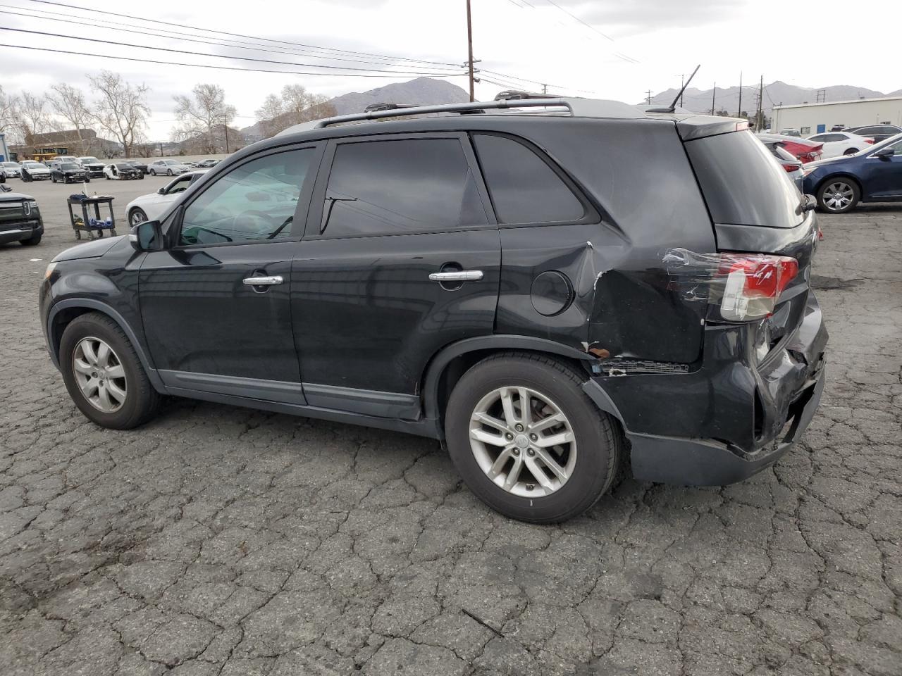 2015 KIA SORENTO LX - Image 2