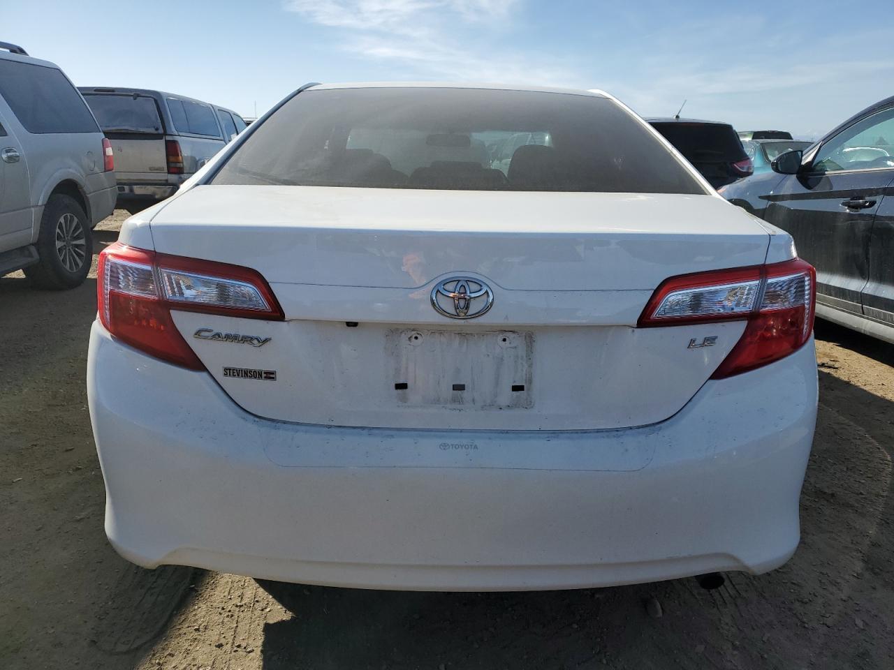 2014 TOYOTA CAMRY L - Image 6