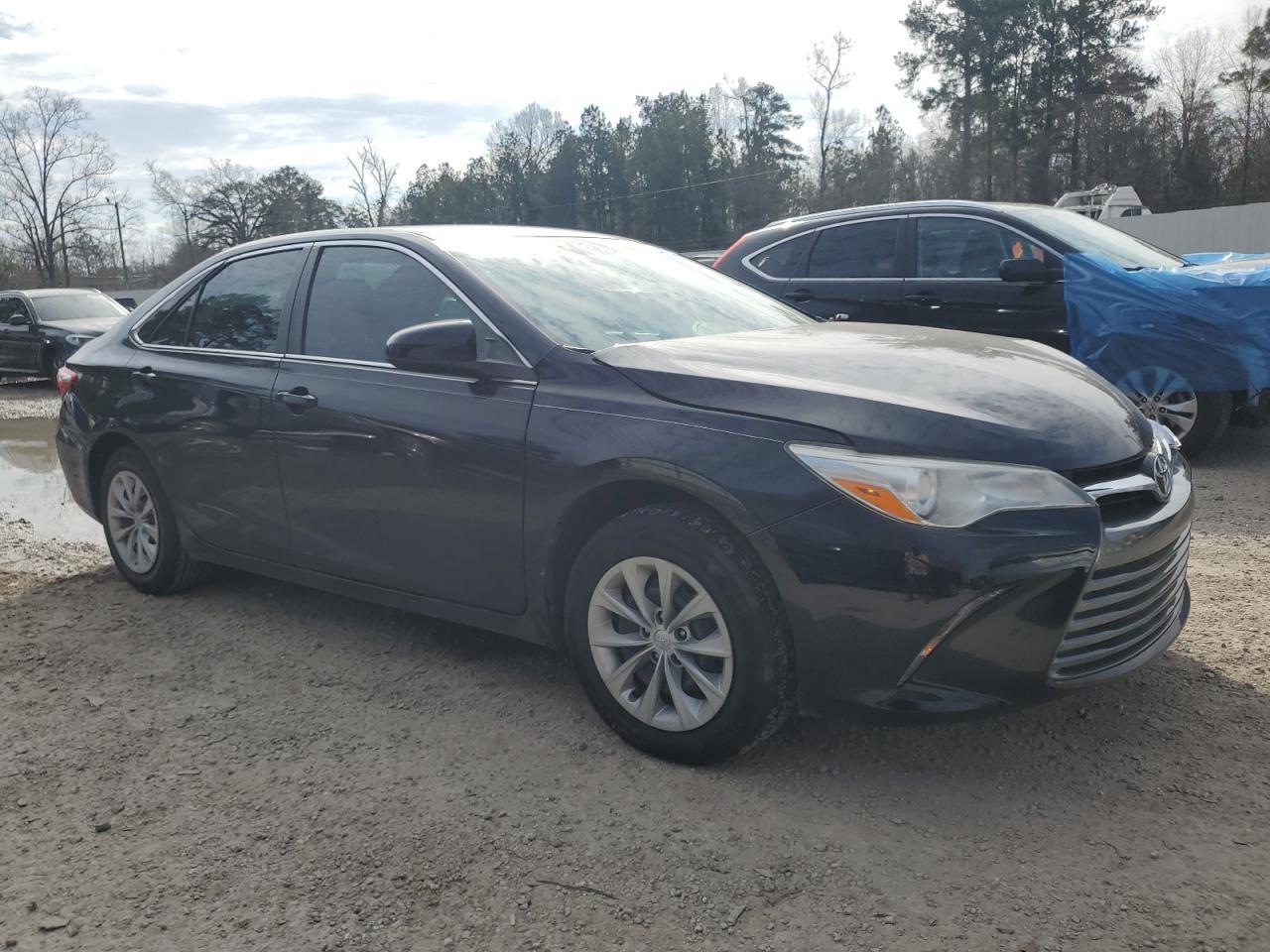2017 TOYOTA CAMRY LE - Фото 4