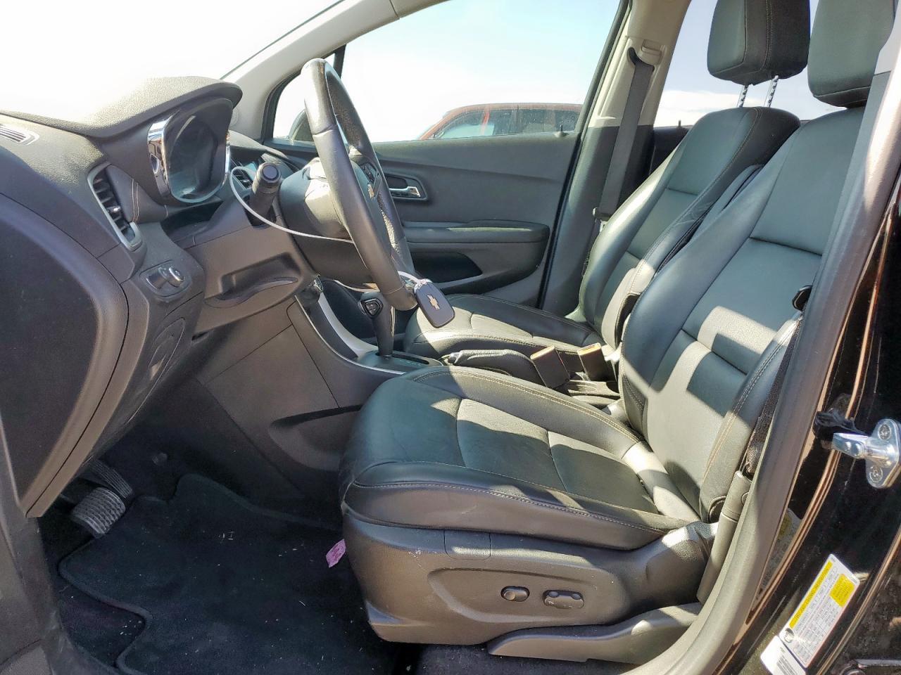 2021 CHEVROLET TRAX 1LT - Image 7