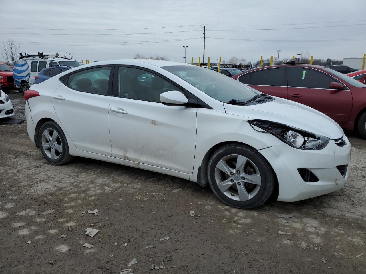 2013 HYUNDAI ELANTRA GL - Image 4
