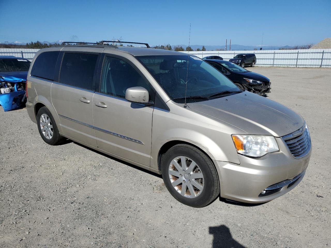 2014 CHRYSLER TOWN & COU - Фото 4