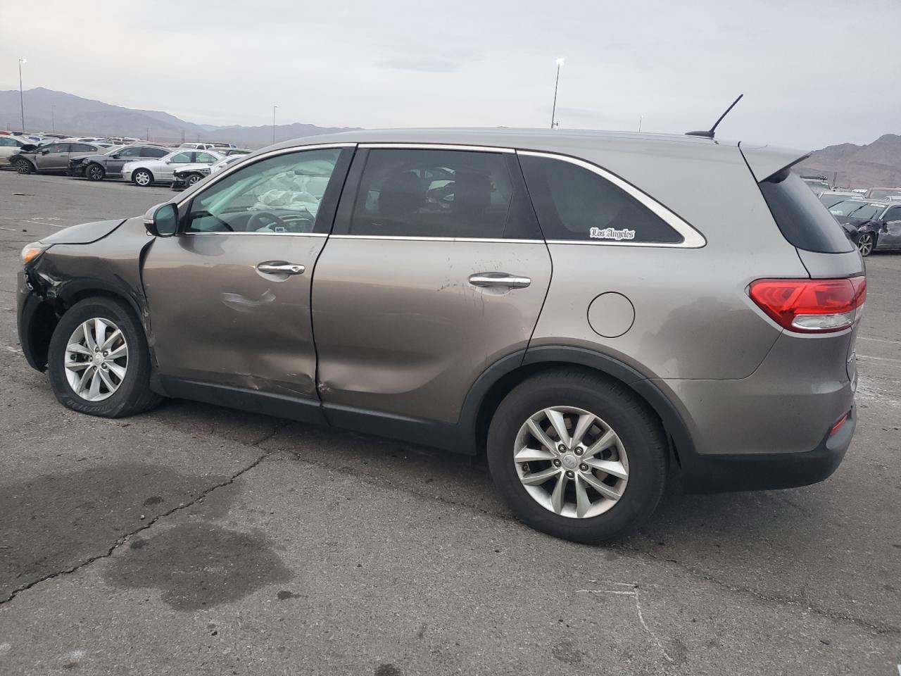 2017 KIA SORENTO LX - Фото 2