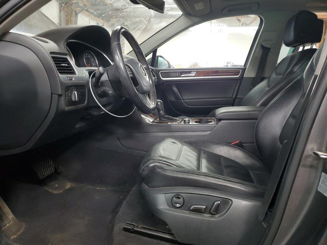 2012 VOLKSWAGEN TOUAREG V6 - Image 7