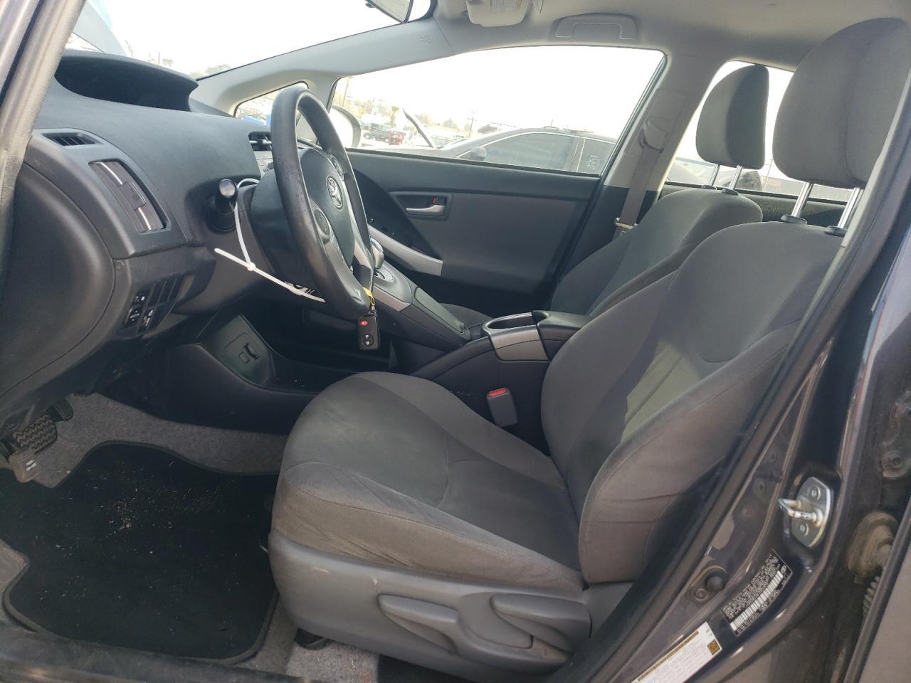 2015 TOYOTA PRIUS - Image 7