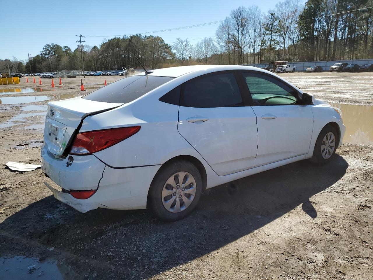 2017 HYUNDAI ACCENT SE - Image 3