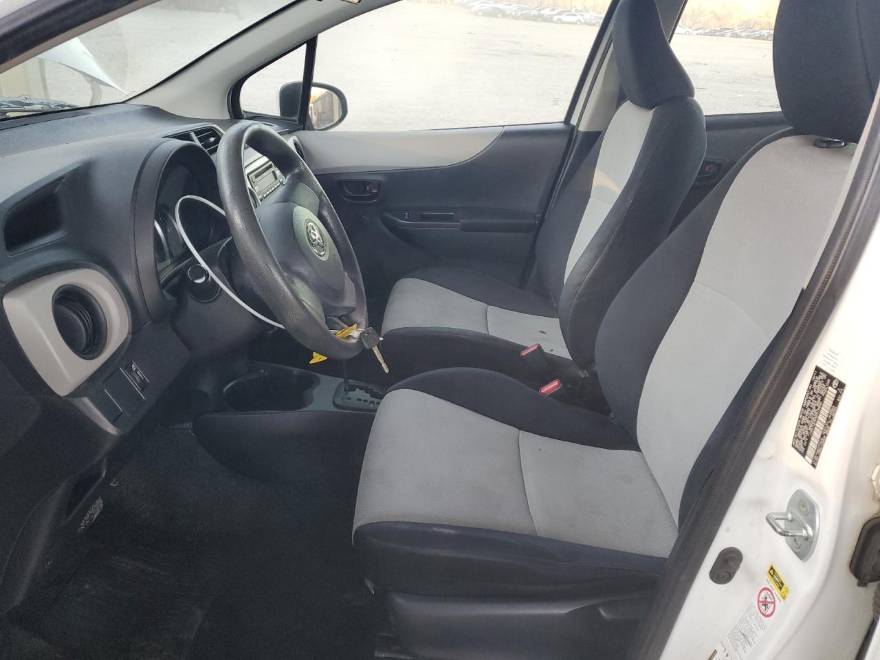 2012 TOYOTA YARIS - Фото 7