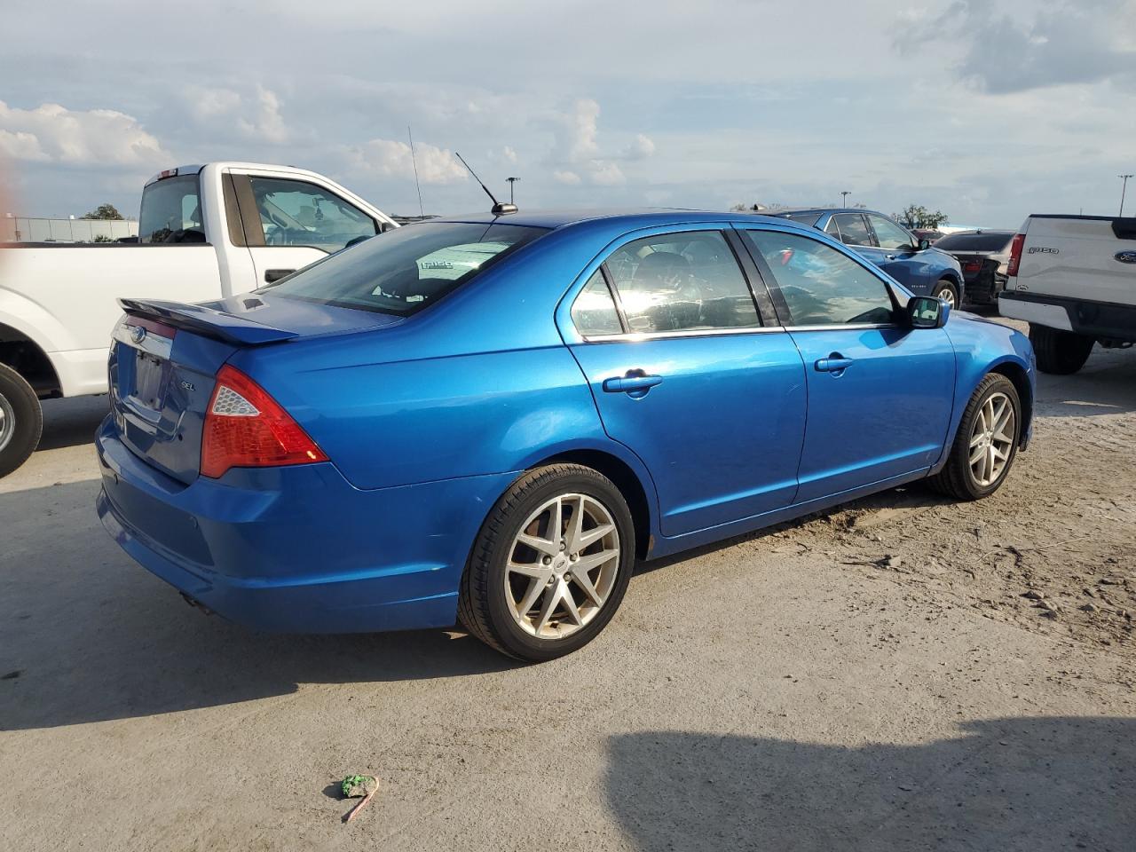 2012 FORD FUSION SEL - Image 3