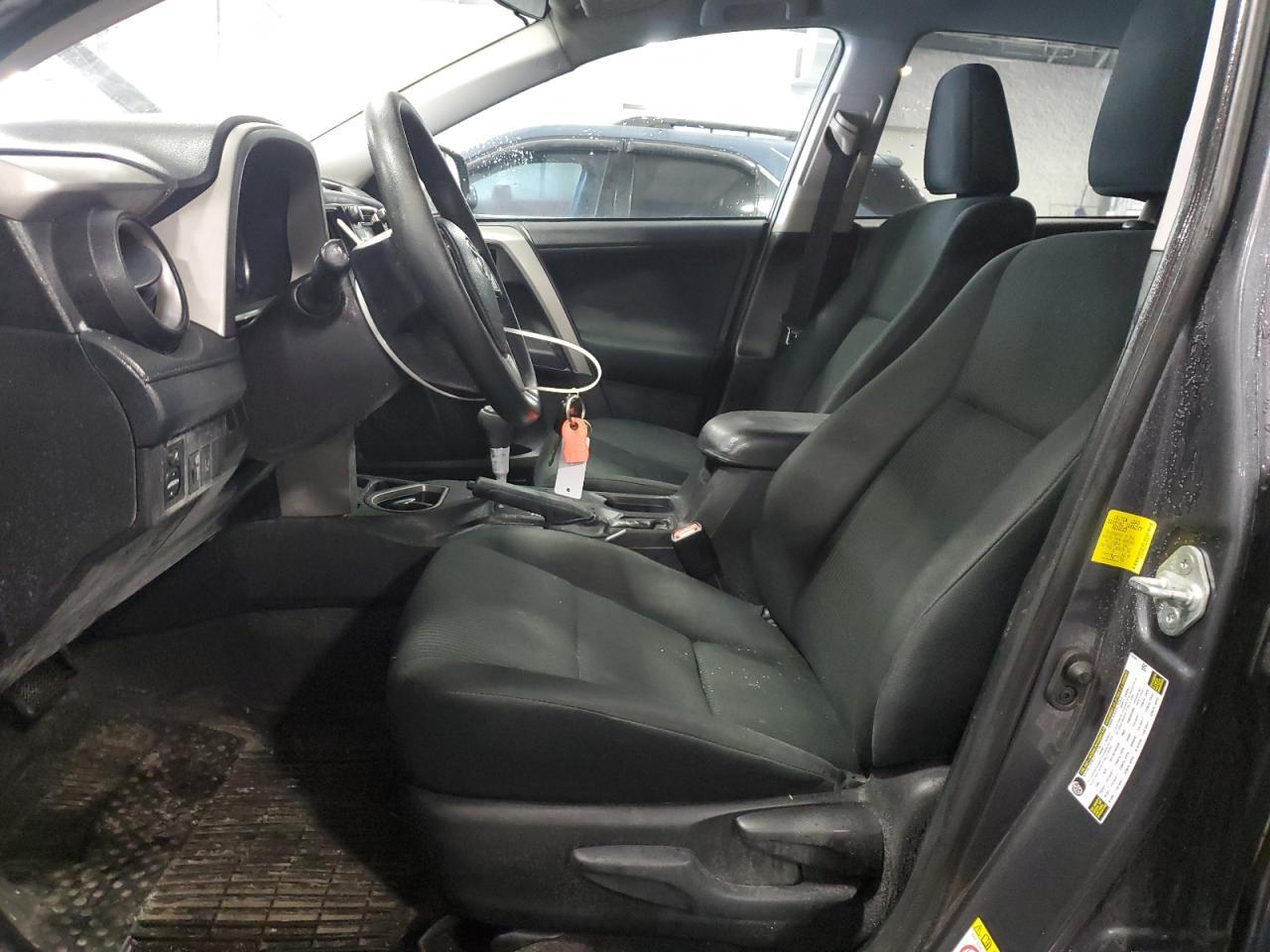 2018 TOYOTA RAV4 LE - Фото 7