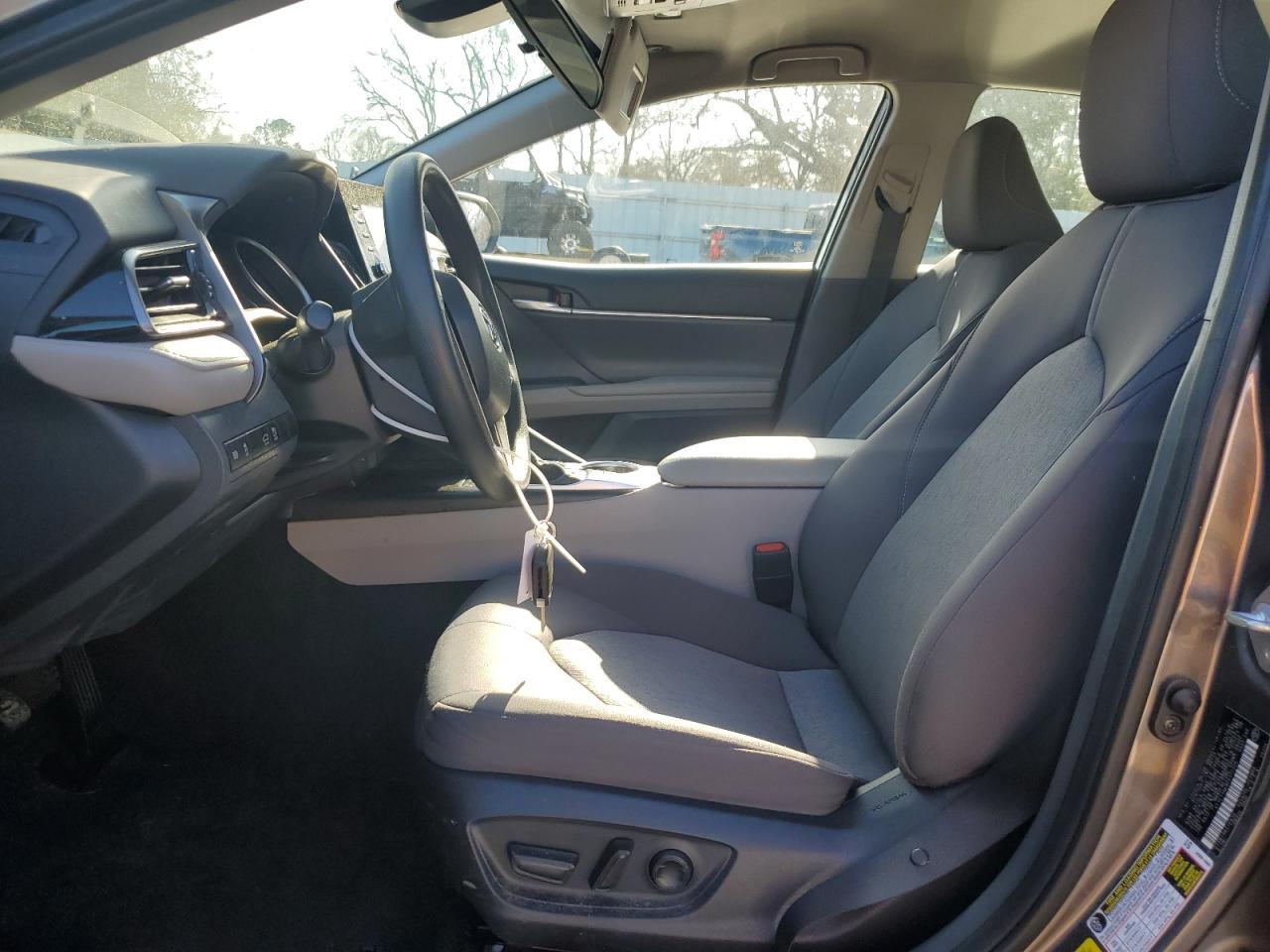 2023 TOYOTA CAMRY LE - Image 7