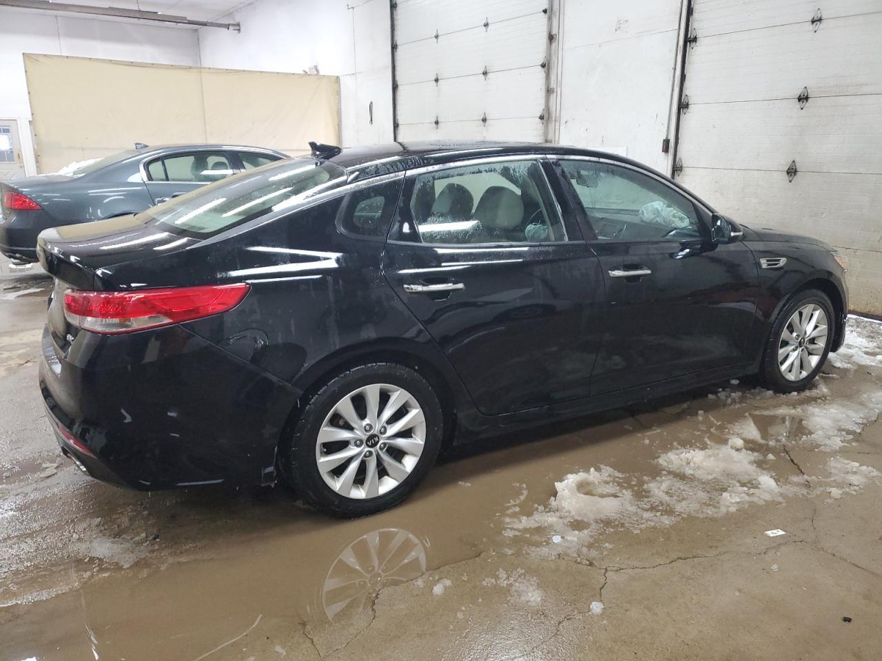 2016 KIA OPTIMA EX - Фото 3