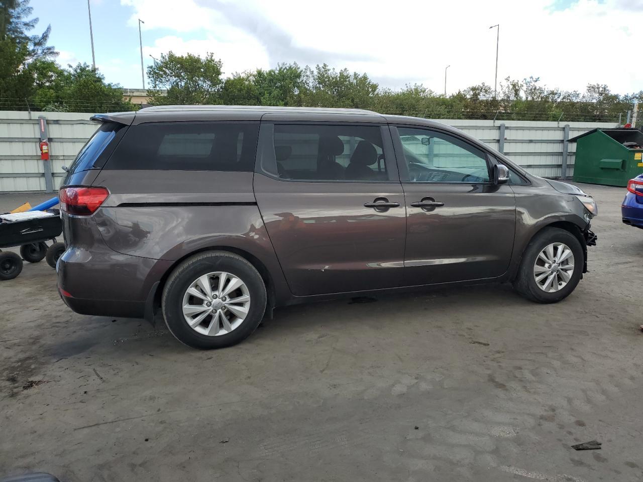 2016 KIA SEDONA LX - Фото 3