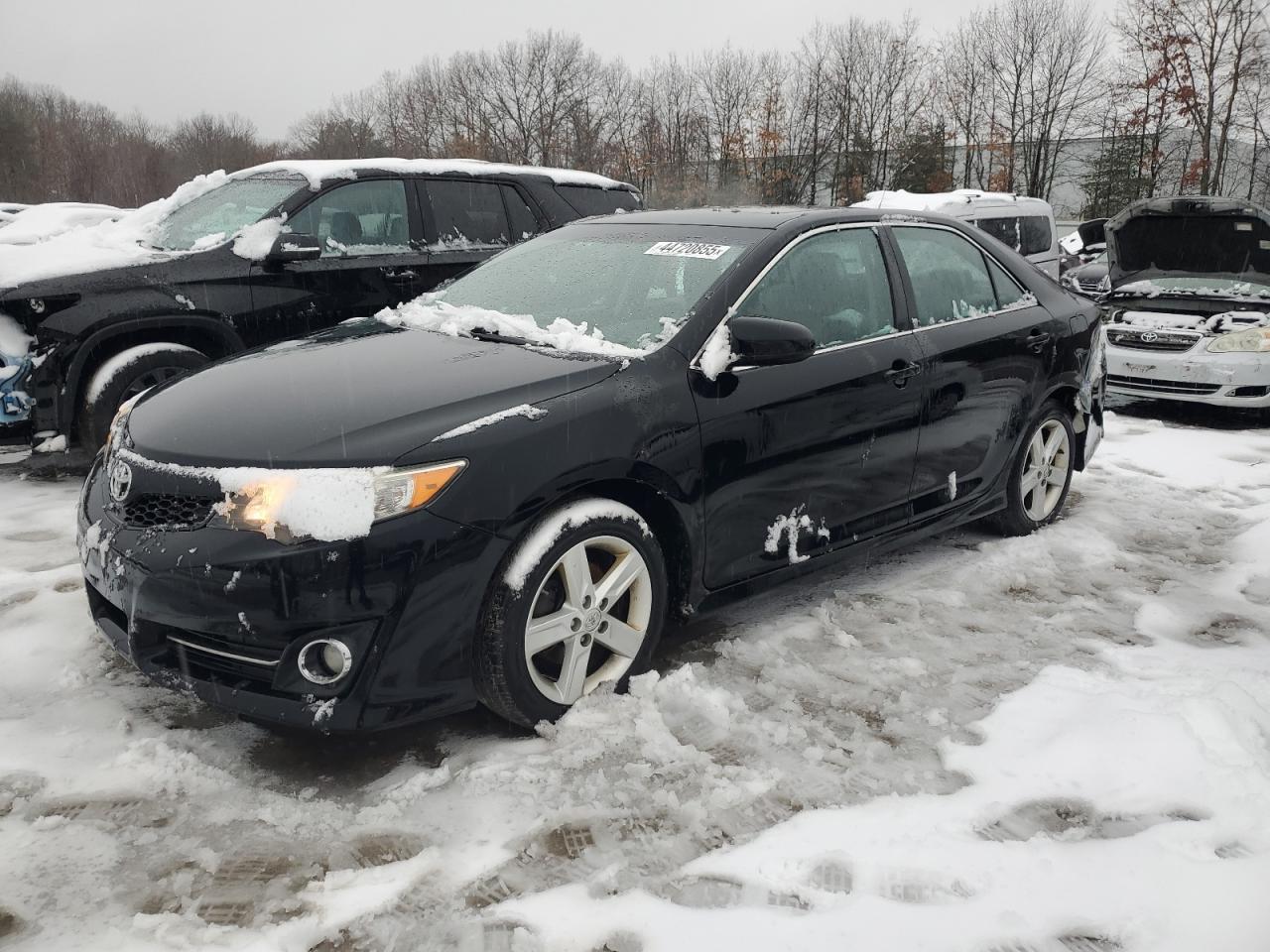 2013 TOYOTA CAMRY L