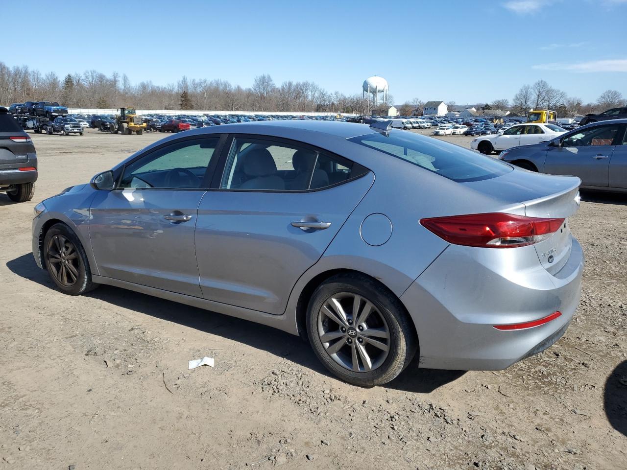 2017 HYUNDAI ELANTRA SE - Фото 2