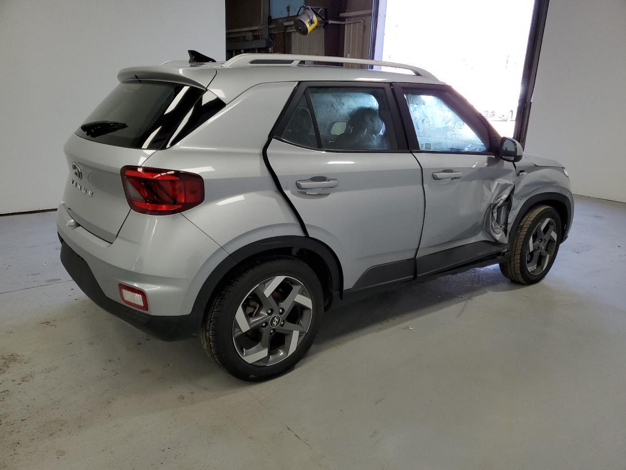 2021 HYUNDAI VENUE SEL - Фото 3