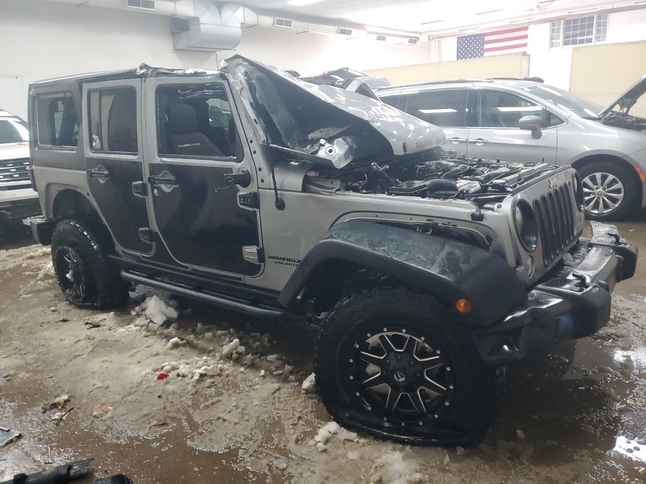 2015 JEEP WRANGLER U - Image 4