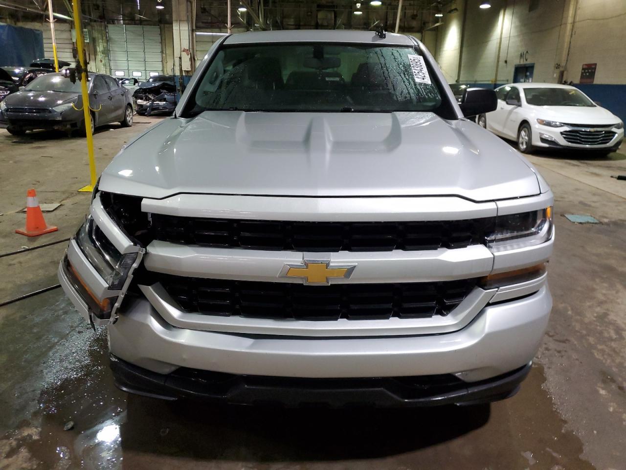 2018 CHEVROLET SILVERADO - Фото 5