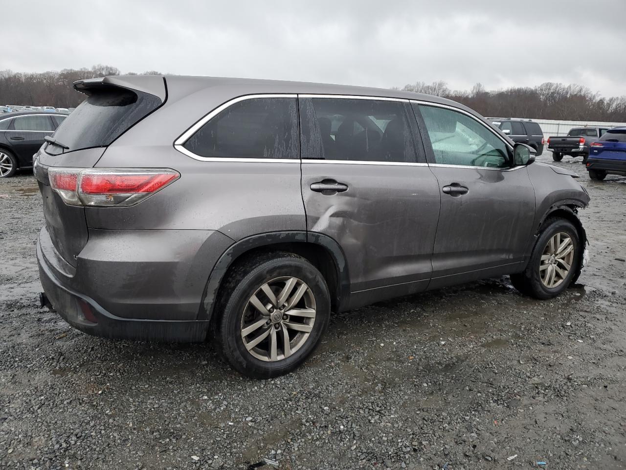 2015 TOYOTA HIGHLANDER - Фото 3