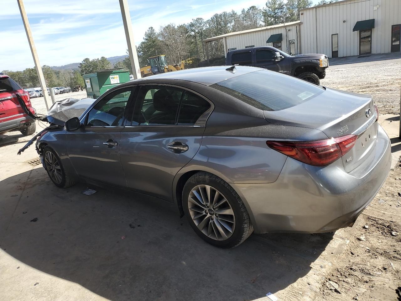 2018 INFINITI Q50 LUXE - Image 2