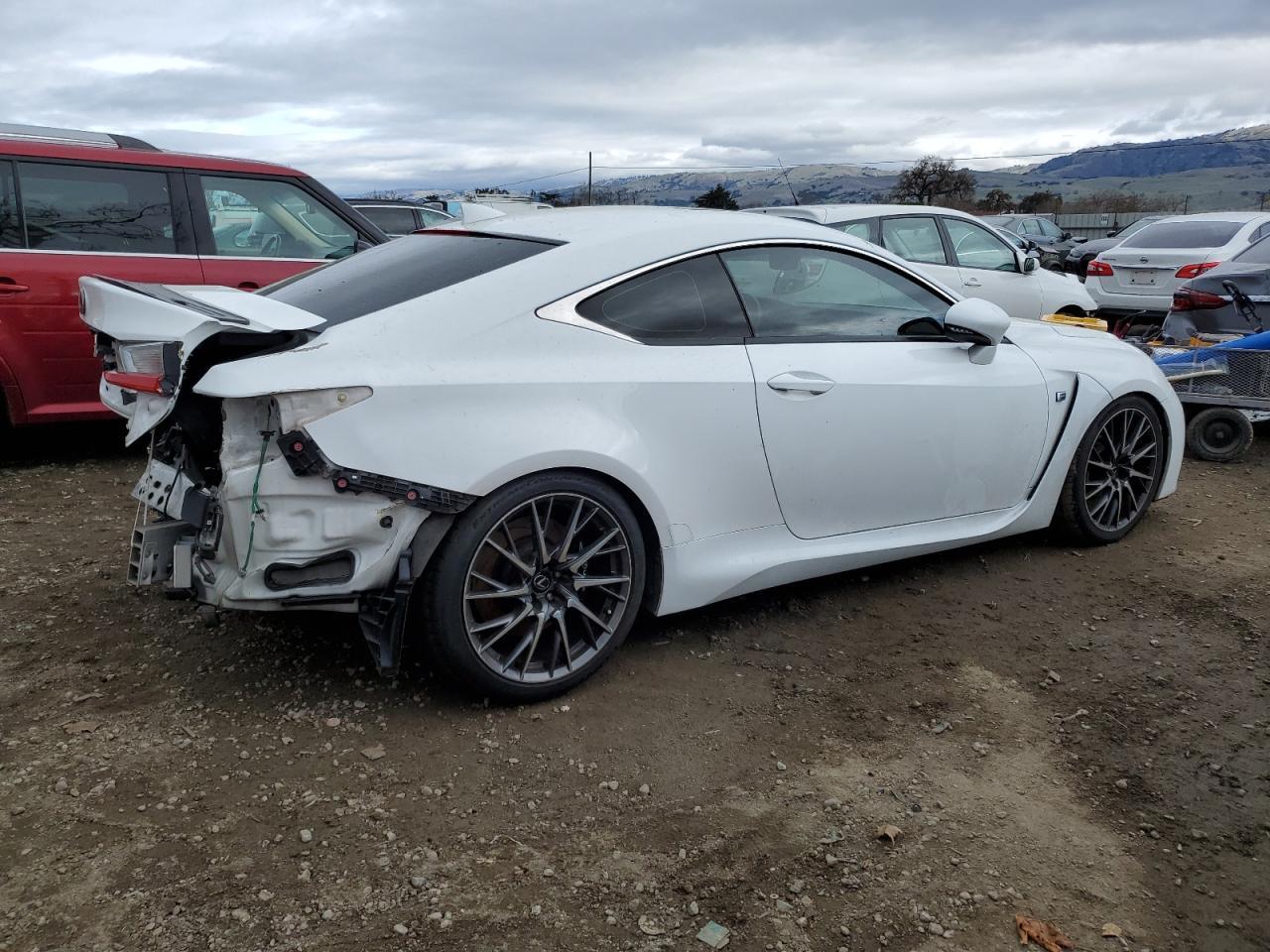 2015 LEXUS RC-F - Фото 3